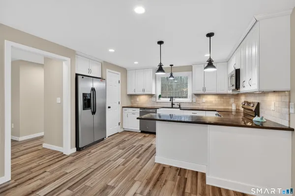 $619,900 | 86 Hi-Lea Farm Road, Colchester, CT 06415