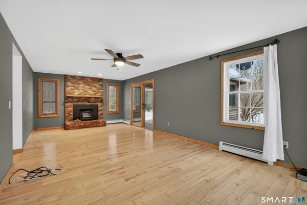 $619,900 | 86 Hi-Lea Farm Road, Colchester, CT 06415