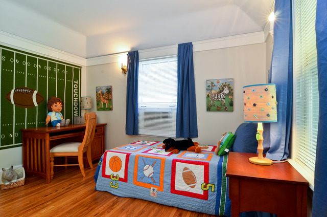 2536 Bennett Avenue Evanston, IL 60201 - Photo 6 of 9