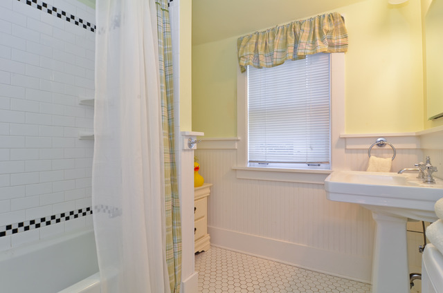 2536 Bennett Avenue Evanston, IL 60201 - Photo 9 of 9