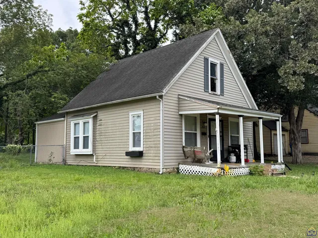 $170,000 | 2800 Southeast Michigan Avenue, Topeka, KS 66605