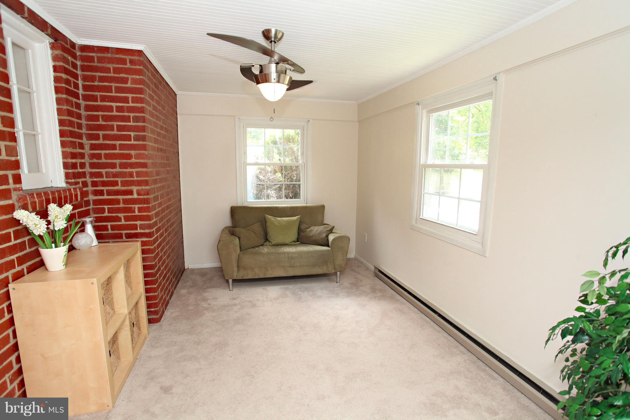 306 Whitestone Road Silver Spring, MD 20901 - Photo 11 of 30 Interior (General)