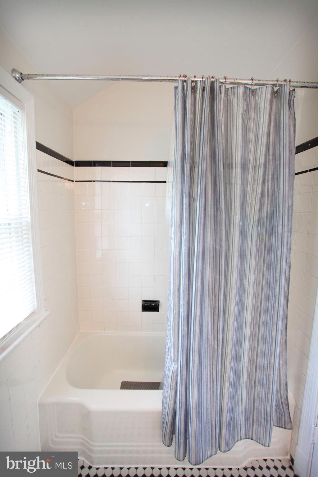 306 Whitestone Road Silver Spring, MD 20901 - Photo 21 of 30 Bath