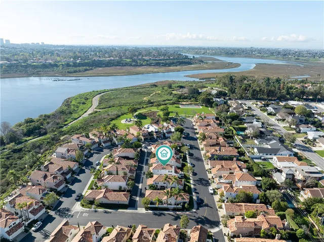 $2,295,000 | 78 Pelican Court, Newport Beach, CA 92660