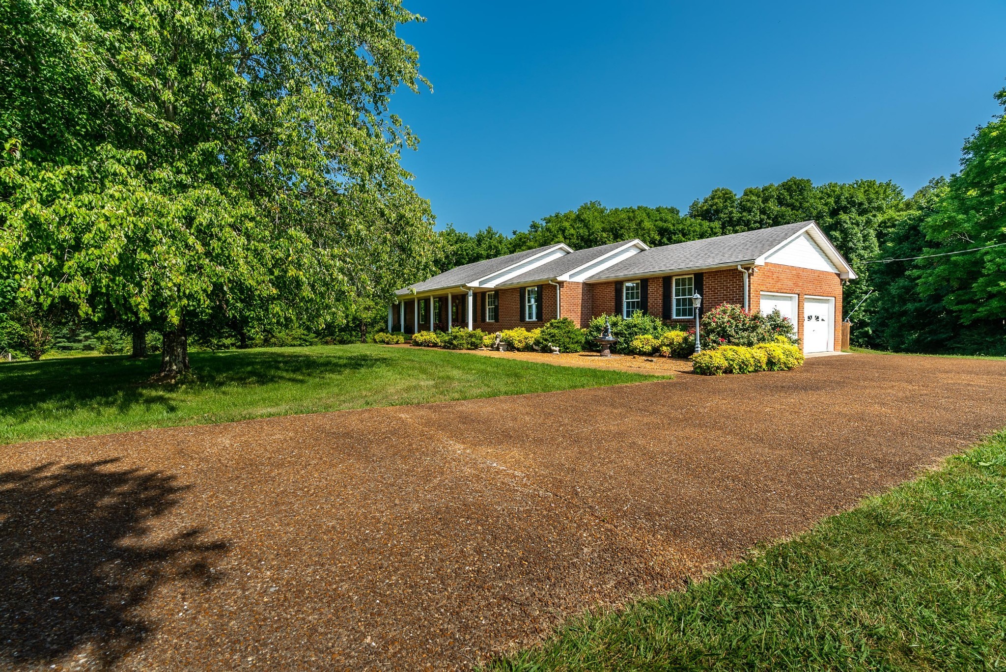 1000 Charlie Reed Road Chapmansboro, TN 37035 - Photo 3 of 41 Gallery Image 3