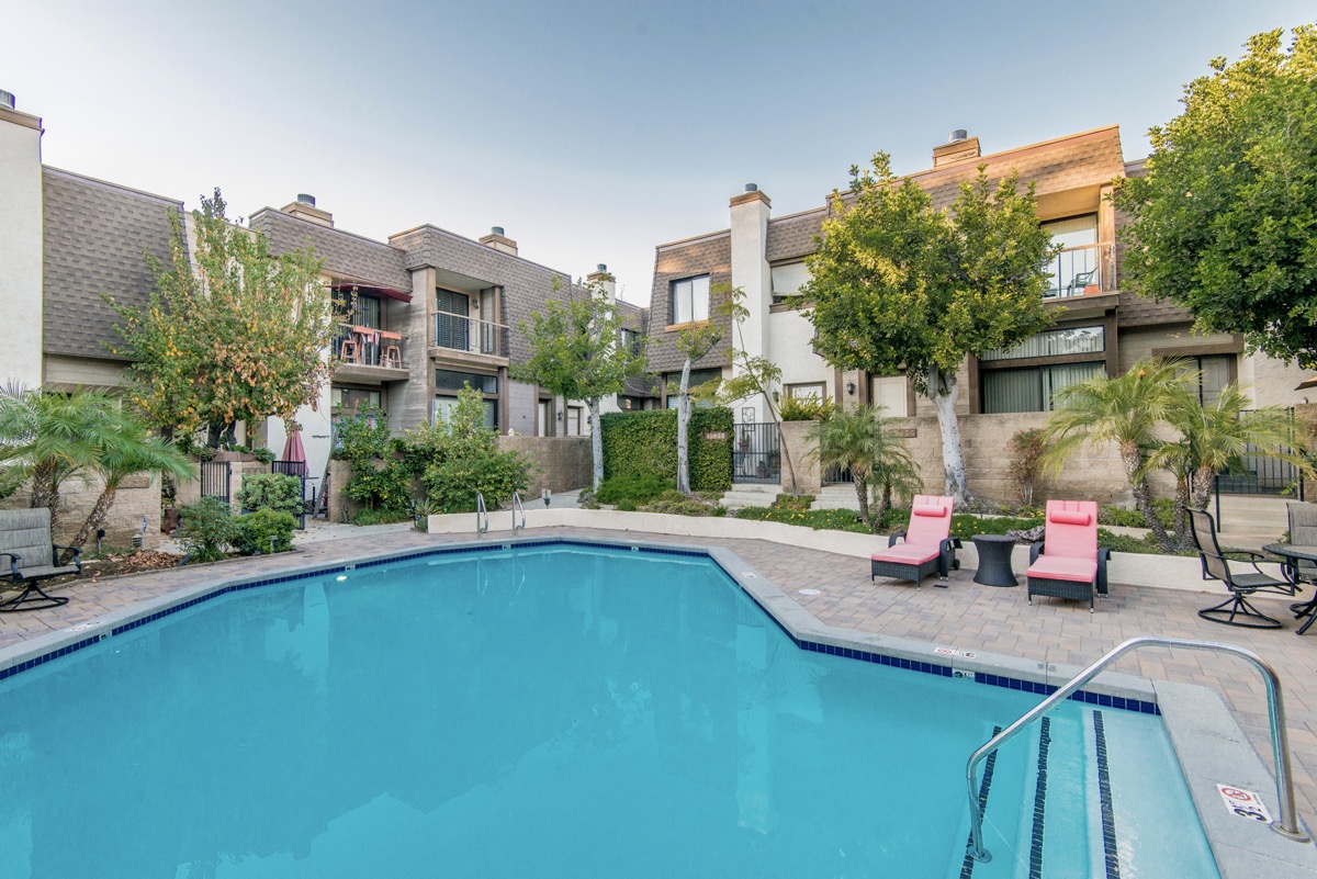 13963 Riverside Drive Sherman Oaks, CA 91423 - Photo 18 of 43
