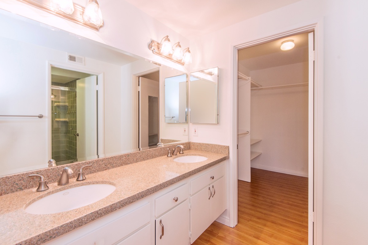 13963 Riverside Drive Sherman Oaks, CA 91423 - Photo 20 of 43