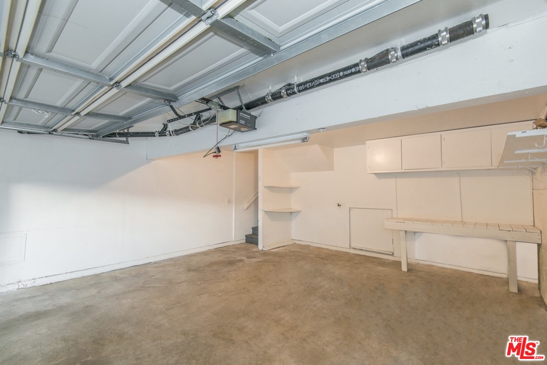 13963 Riverside Drive Sherman Oaks, CA 91423 - Photo 40 of 43