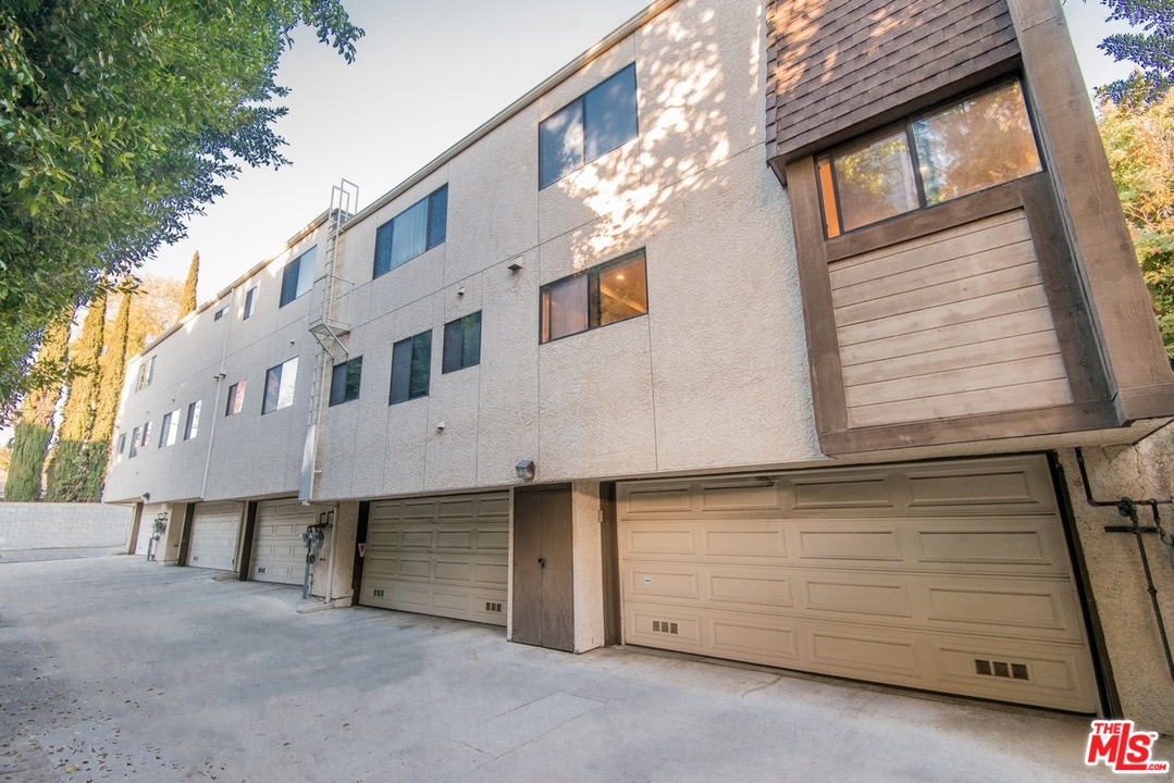 13963 Riverside Drive Sherman Oaks, CA 91423 - Photo 42 of 43