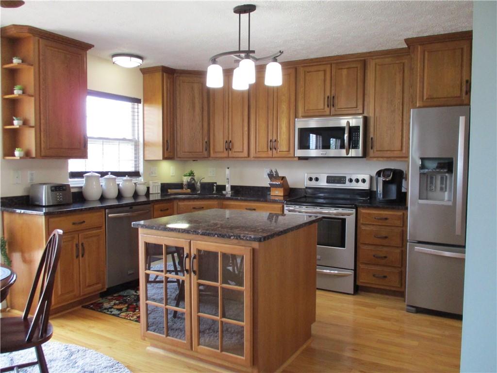 8821 Hilltop Road Irwin, PA 15642 - Photo 6 of 25 Gallery Image 6