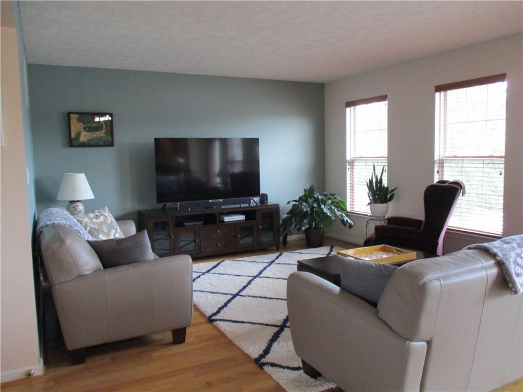 8821 Hilltop Road Irwin, PA 15642 - Photo 7 of 25 Gallery Image 7