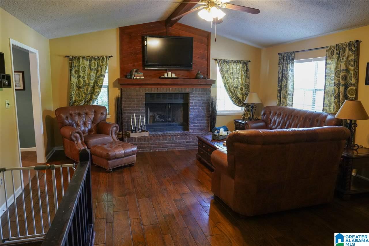 2710 Ray Way Birmingham, AL 35235 - Photo 2 of 23