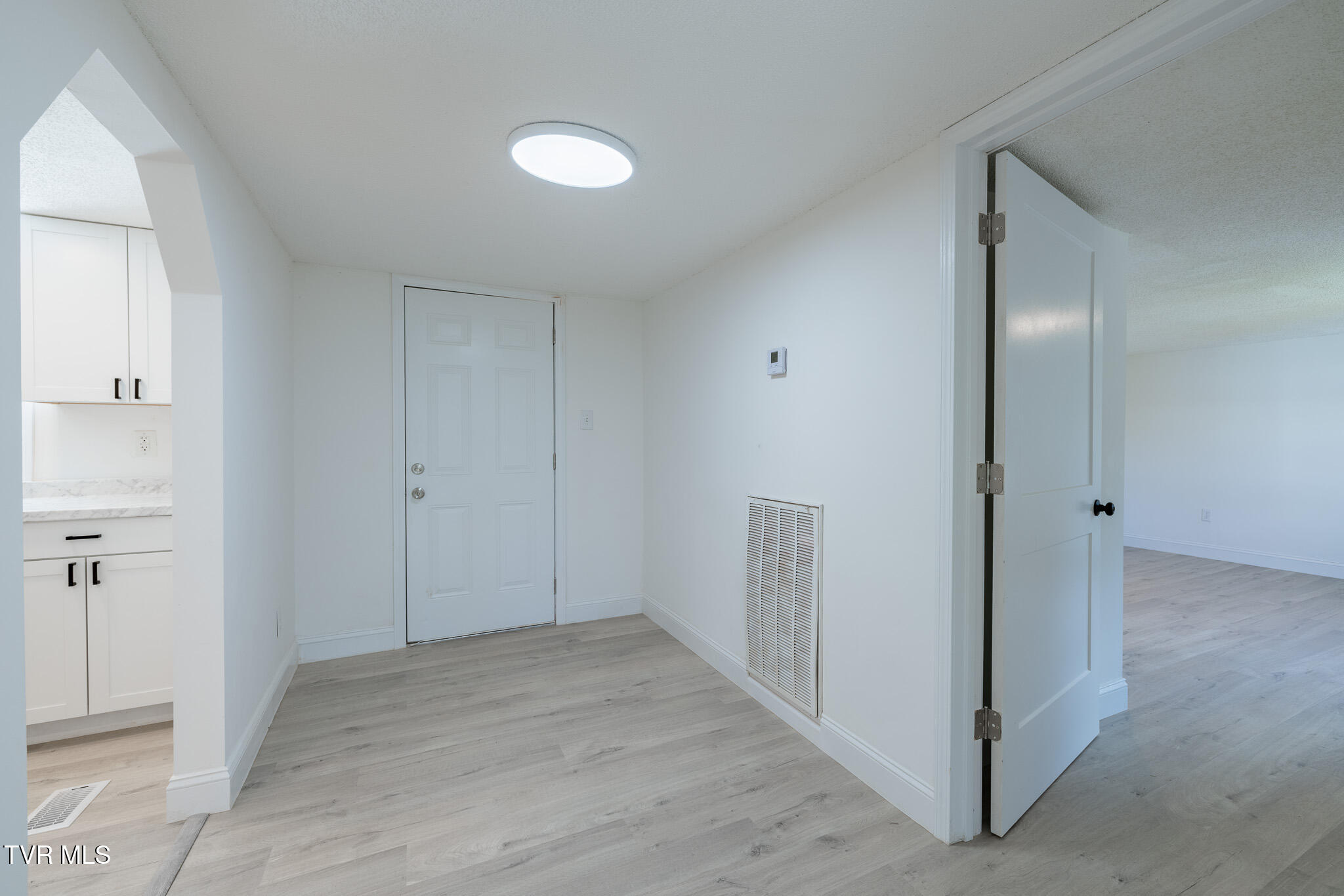 405 Sam Aiken Road Telford, TN 37690 - Photo 7 of 30 1R9A9488-HDR