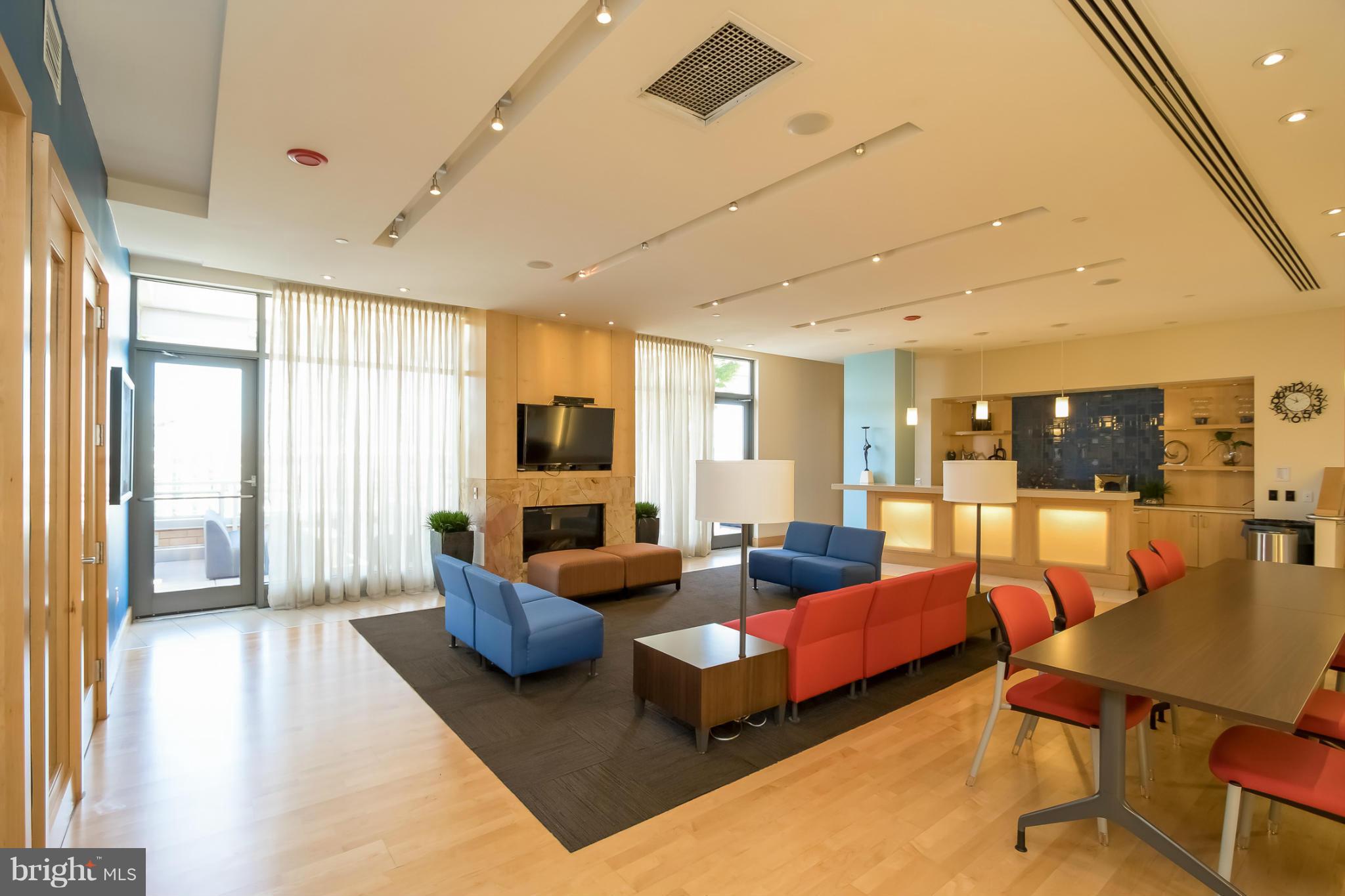 475 K Street Northwest, Unit 328 Washington, DC 20001 - Photo 16 of 18 Living Room