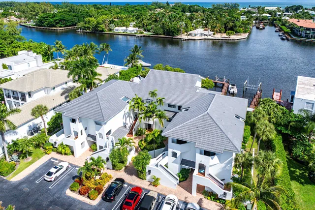 a view of a car in front of house