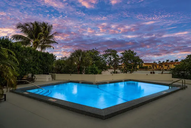 $2,450,000 | 931 Palm Trail, Unit 4, Delray Beach, FL 33483