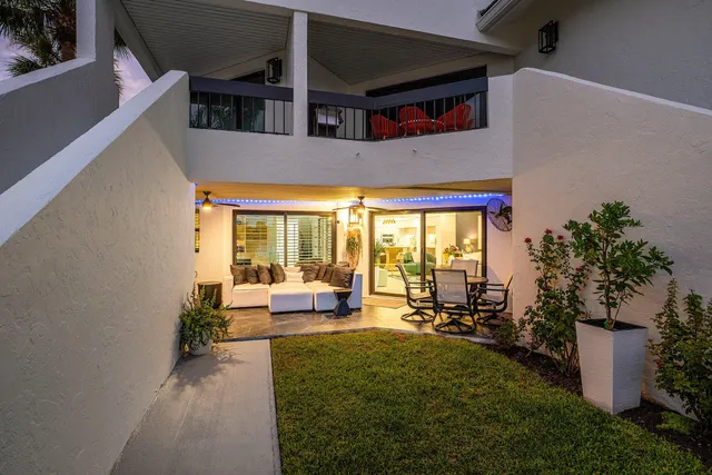 $2,450,000 | 931 Palm Trail, Unit 4, Delray Beach, FL 33483