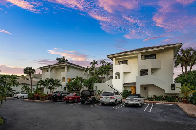 $2,450,000 | 931 Palm Trail, Unit 4, Delray Beach, FL 33483