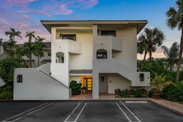 $2,450,000 | 931 Palm Trail, Unit 4, Delray Beach, FL 33483