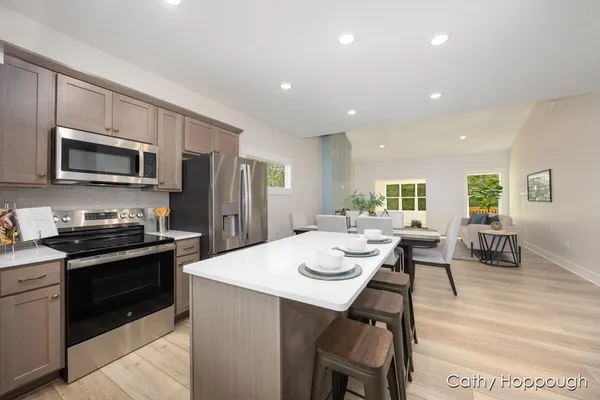 $375,000 | 1976 Aspen Vly Lane, Ionia, MI 48846