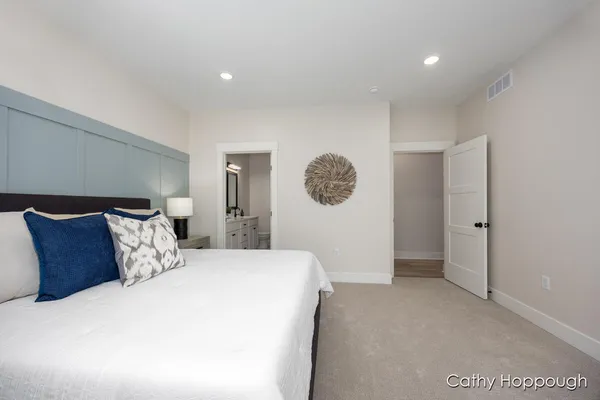 $375,000 | 1976 Aspen Vly Lane, Ionia, MI 48846