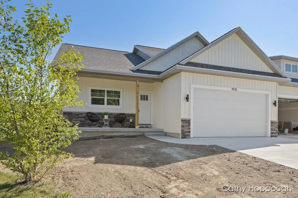 $375,000 | 1976 Aspen Vly Lane, Ionia, MI 48846