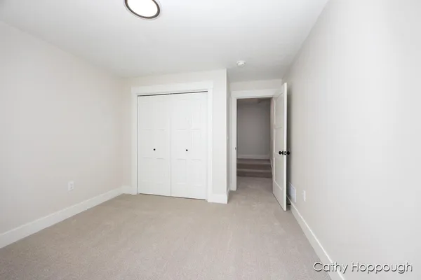 $375,000 | 1976 Aspen Vly Lane, Ionia, MI 48846