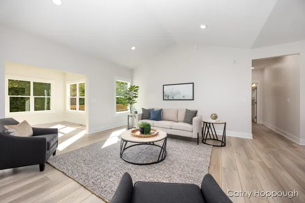 $375,000 | 1976 Aspen Vly Lane, Ionia, MI 48846