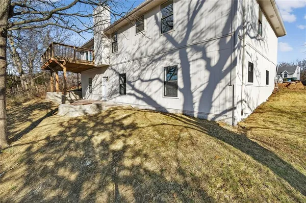 $420,000 | 2619 Southwest Morningside Drive, Blue Springs, MO 64015