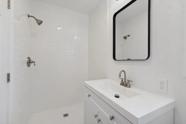 $354,998 | 1725 California Avenue, Dos Palos, CA 93620