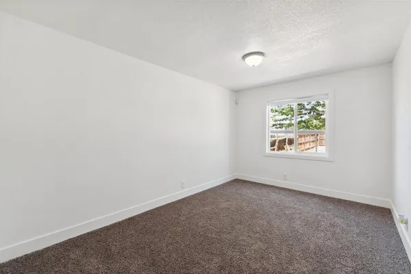 $354,998 | 1725 California Avenue, Dos Palos, CA 93620