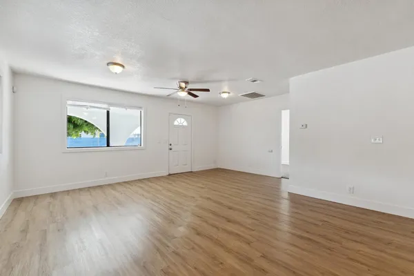 $354,998 | 1725 California Avenue, Dos Palos, CA 93620