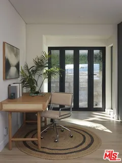 $1,549,000 | 4100 Don Diablo Drive, Los Angeles, CA 90008