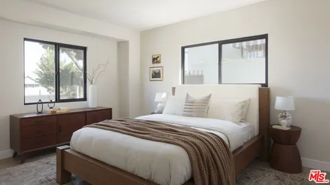 $1,549,000 | 4100 Don Diablo Drive, Los Angeles, CA 90008