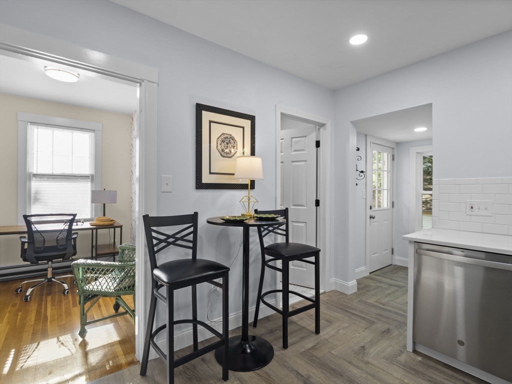 125 Phillips Brooks Road North Andover, MA 01845 - Photo 17 of 38