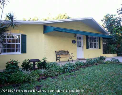 817 Sunset Road West Palm Beach, FL 33401 - Photo 1 of 6 20150316163416142544000000-o.jpg