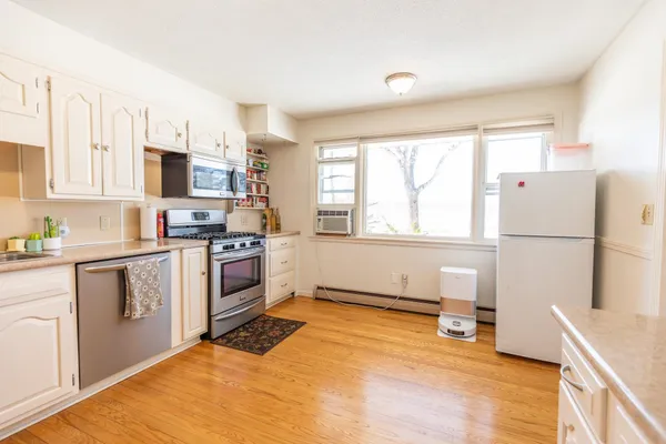 $649,999 | 89 Butler Avenue, Hinsdale, NH 03451