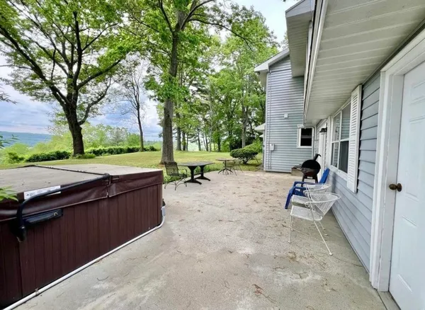 $649,999 | 89 Butler Avenue, Hinsdale, NH 03451