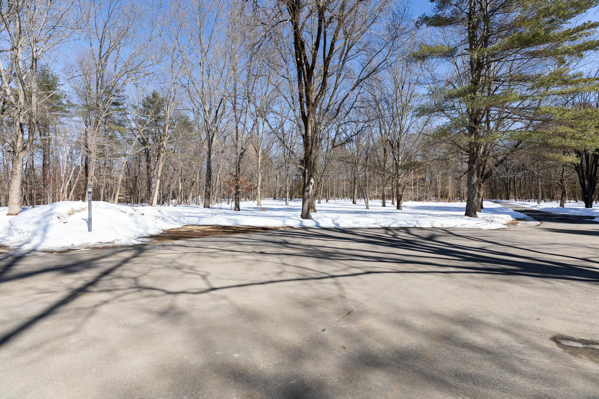 89 Butler Avenue Hinsdale, NH 03451 - Photo 5 of 46