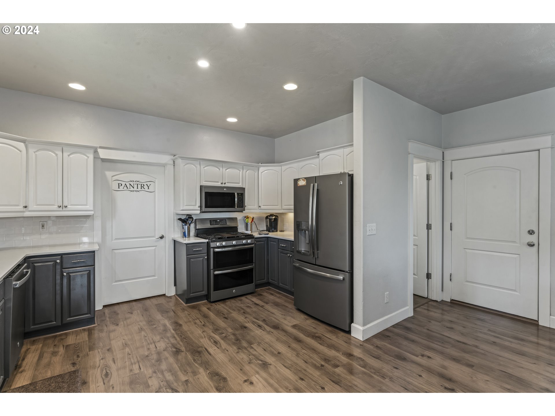 965 South 67th Street Springfield, OR 97478 - Photo 8 of 48 Gallery Image 8
