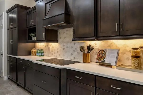 $1,050,000 | 408 166th Street East, Bradenton, FL 34212