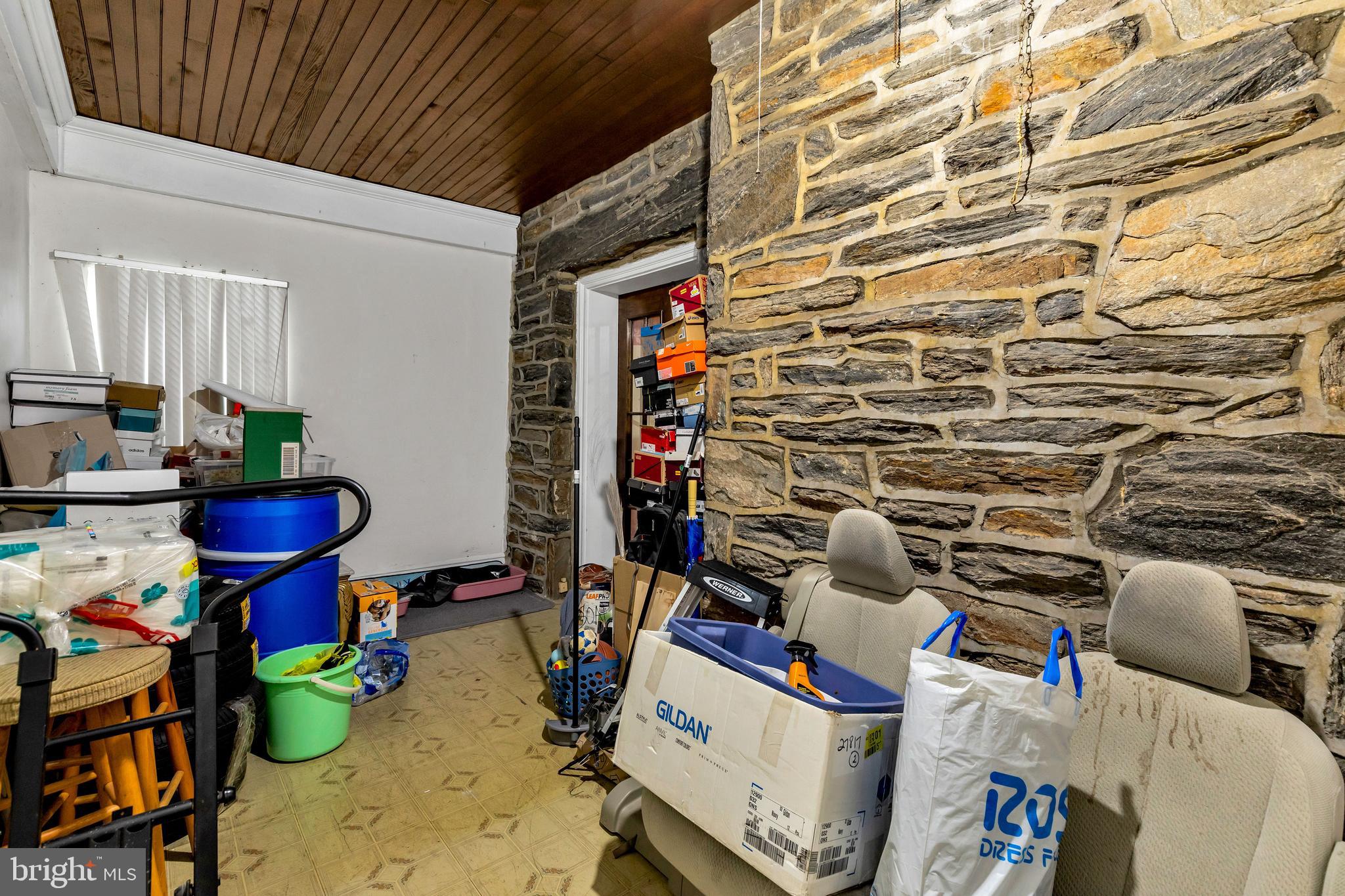 7017 Wayne Avenue Upper Darby, PA 19082 - Photo 13 of 34