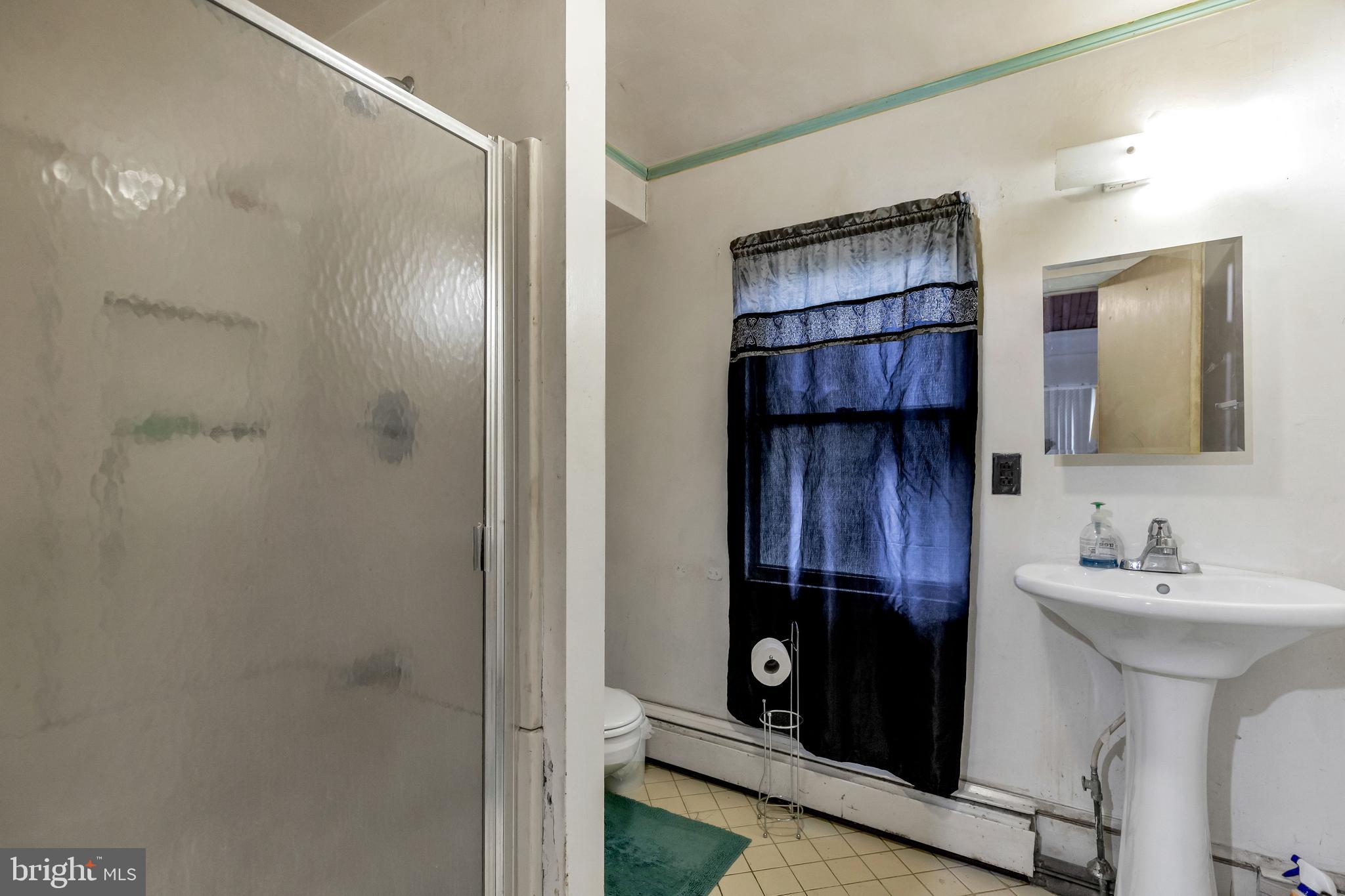 7017 Wayne Avenue Upper Darby, PA 19082 - Photo 14 of 34