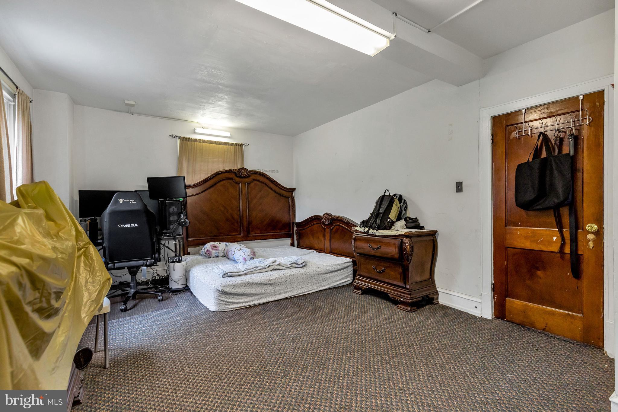 7017 Wayne Avenue Upper Darby, PA 19082 - Photo 19 of 34