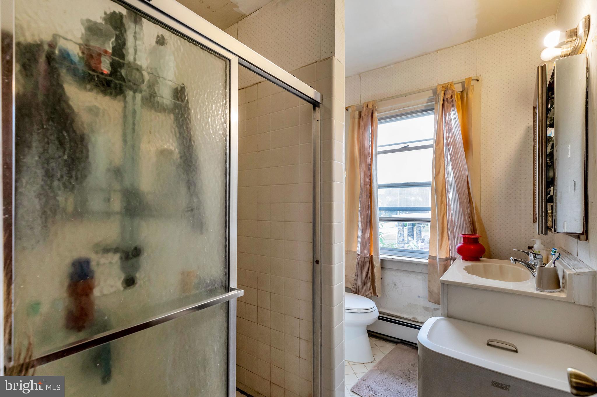 7017 Wayne Avenue Upper Darby, PA 19082 - Photo 21 of 34