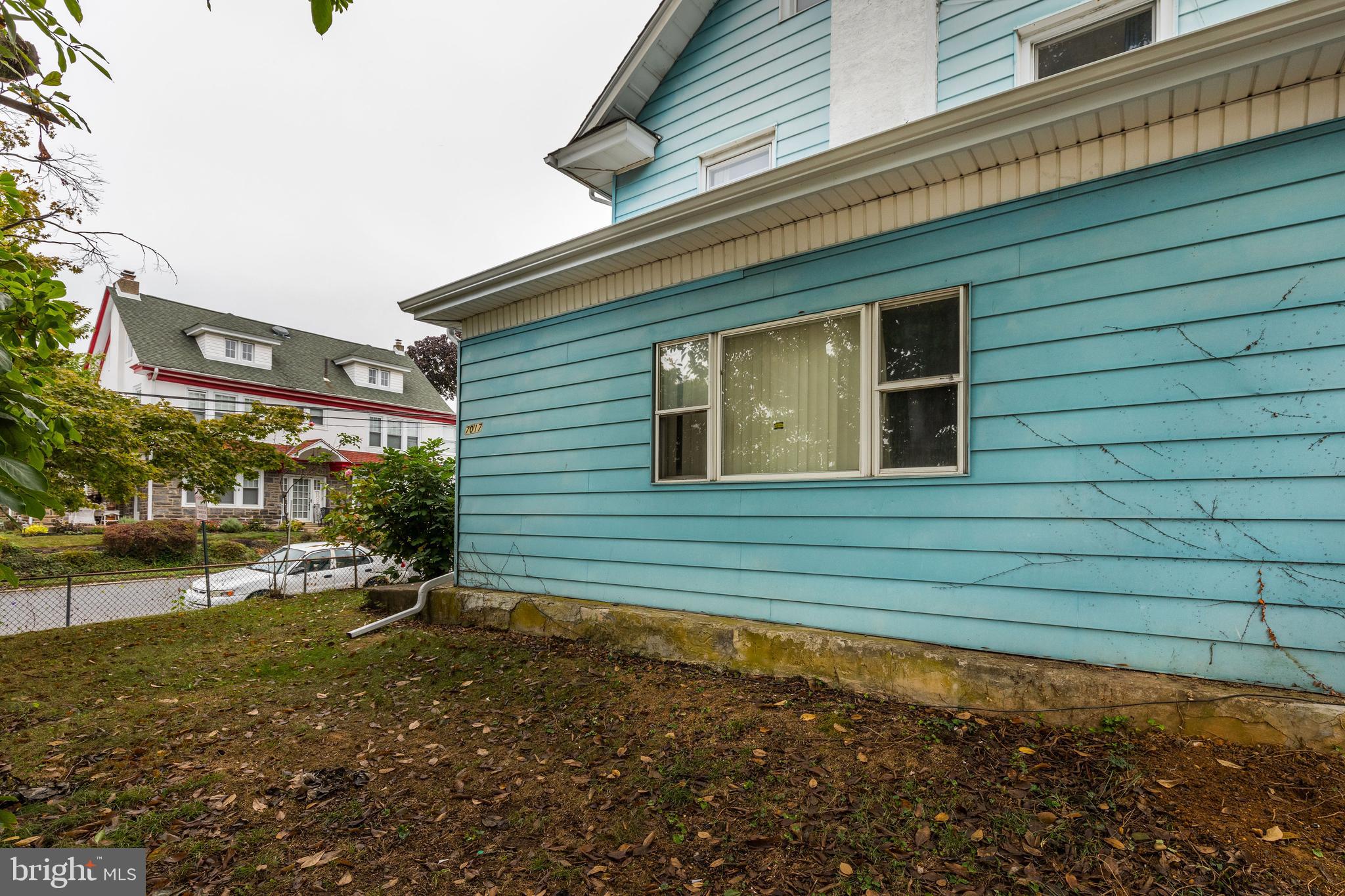 7017 Wayne Avenue Upper Darby, PA 19082 - Photo 4 of 34