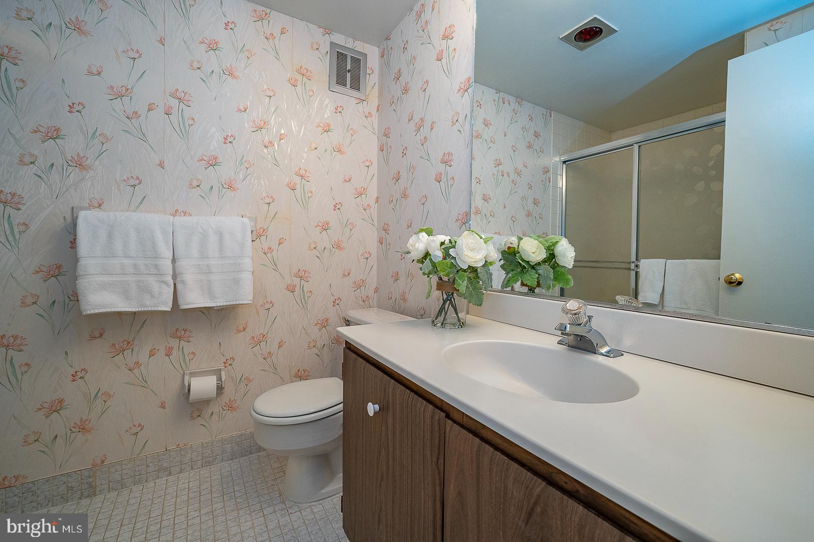 5 Drummers Lane Wayne, PA 19087 - Photo 21 of 33 Primary Bath