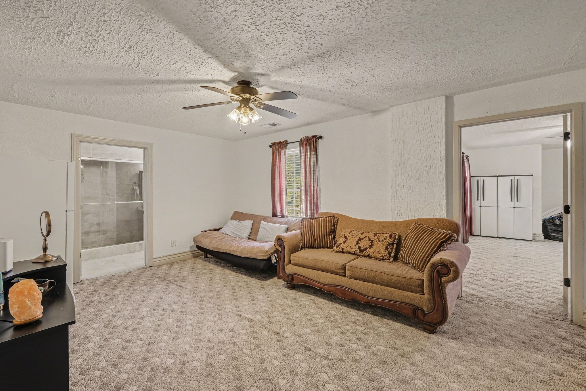 206 McKaig Road Murfreesboro, TN 37127 - Photo 21 of 36 a living room with furniture and a flat screen tv