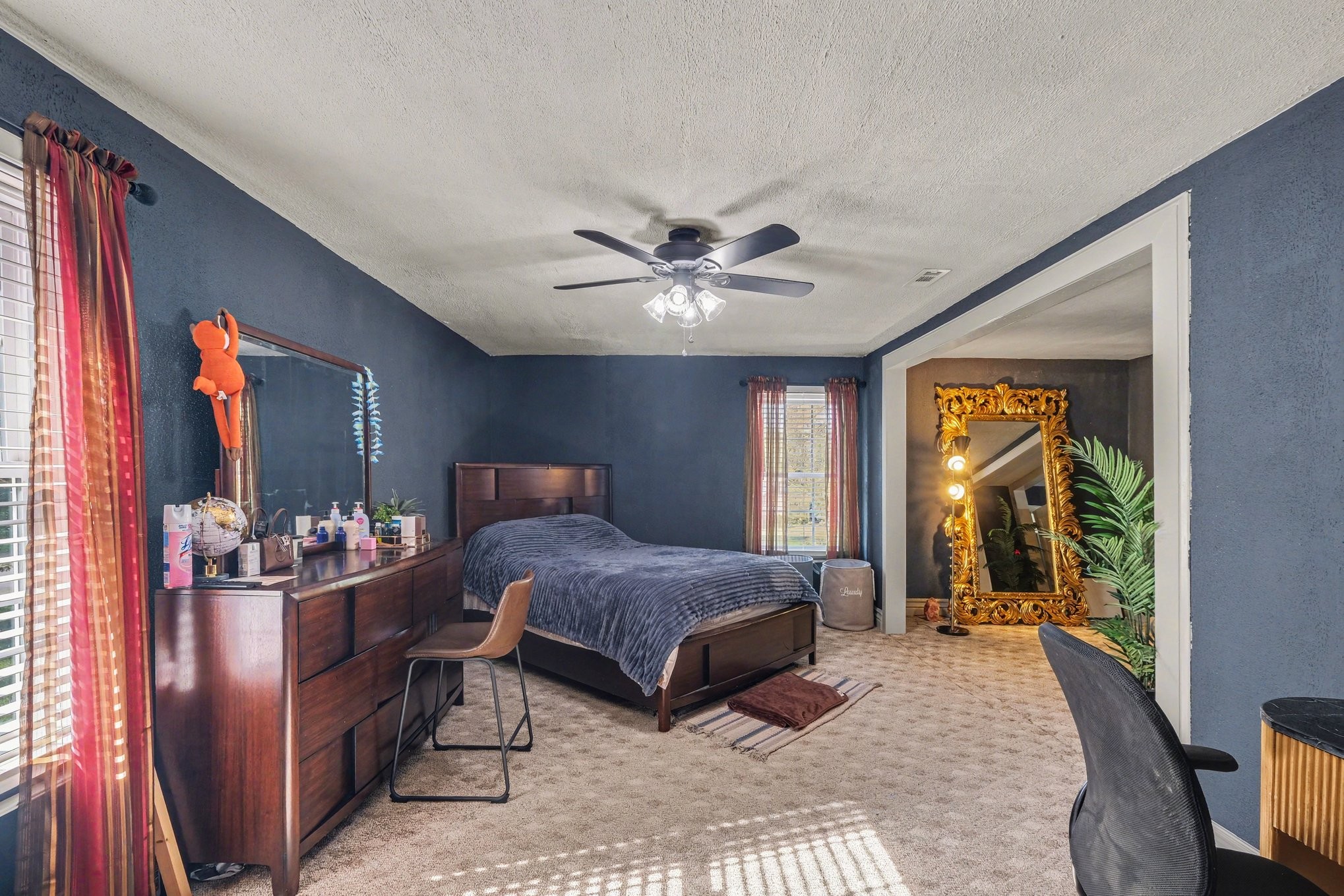 206 McKaig Road Murfreesboro, TN 37127 - Photo 23 of 36 a living room with a bed and furniture