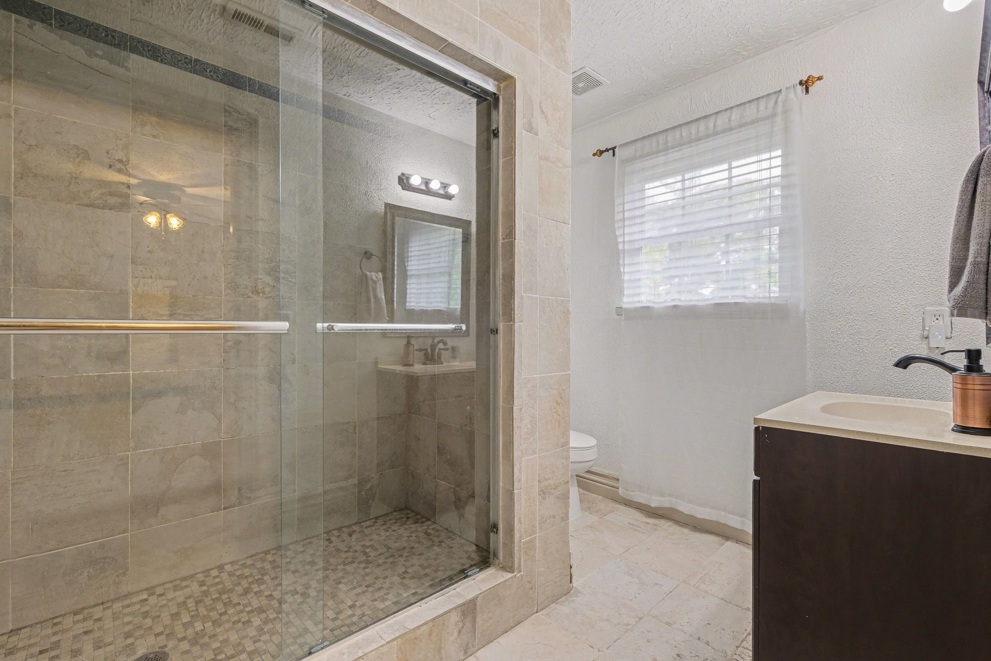 206 McKaig Road Murfreesboro, TN 37127 - Photo 27 of 36 a bathroom with a shower and a sink